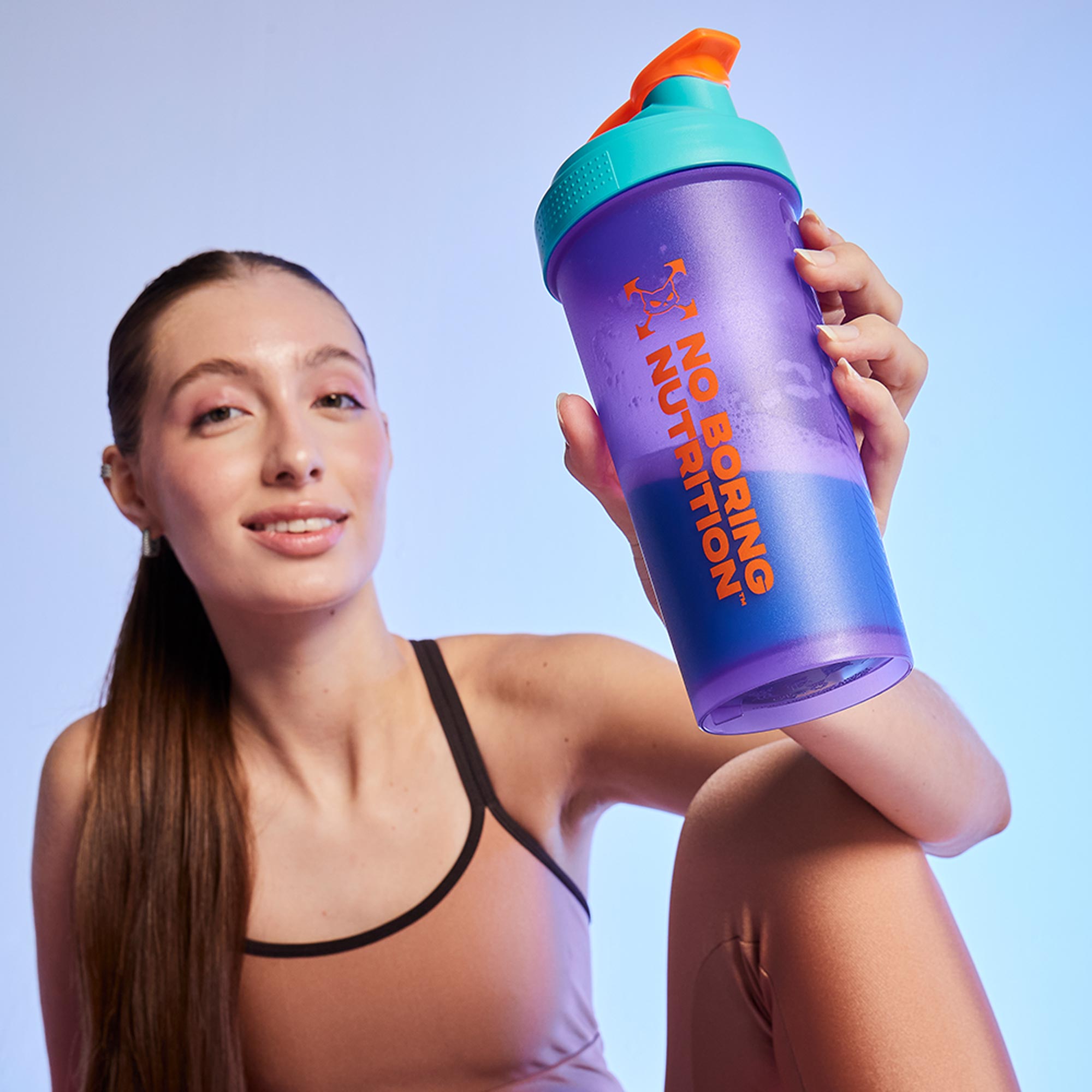 Coqueteleira SQUADZ MUSCLE Roxo com Azul 600ml