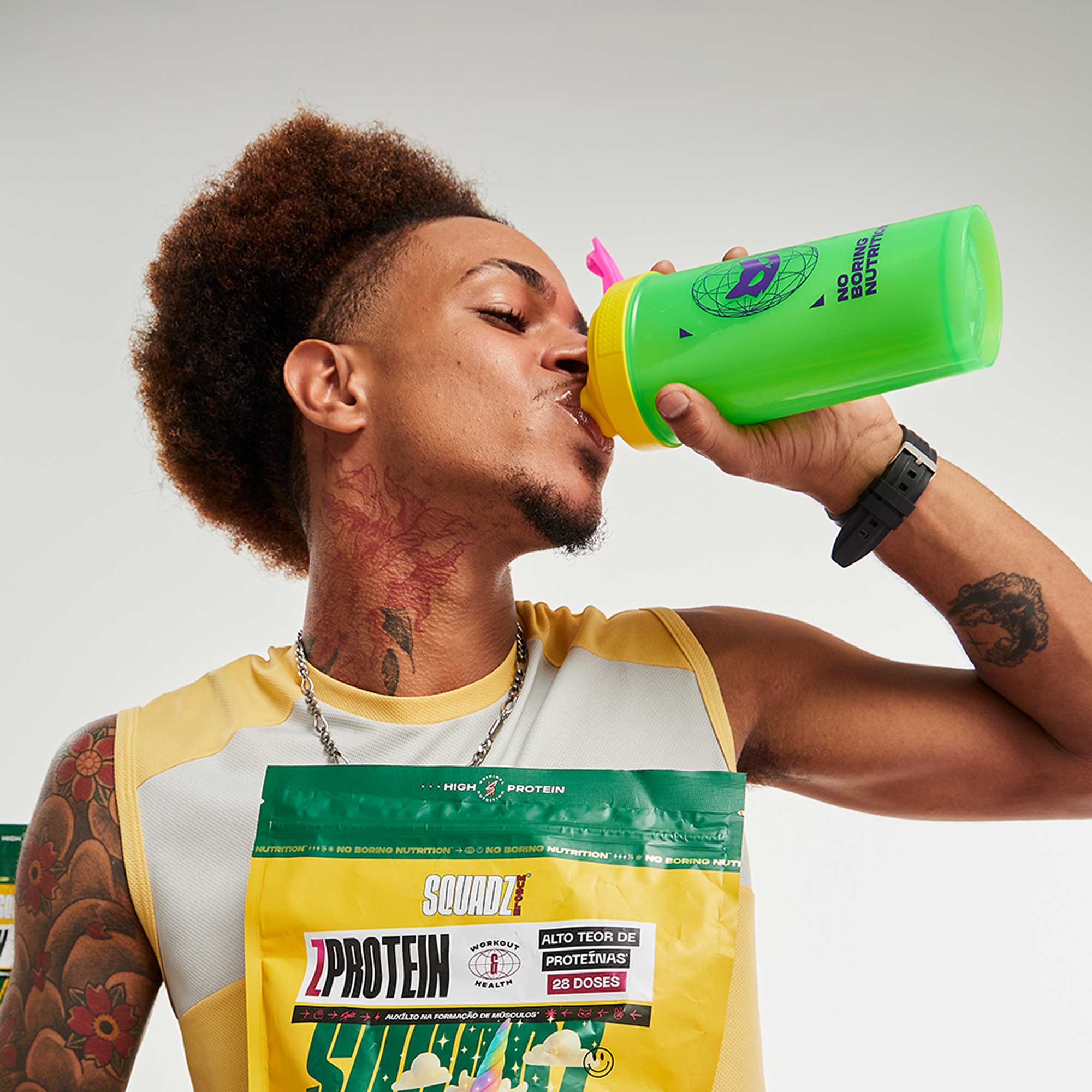 Coqueteleira SQUADZ MUSCLE Verde com Amarelo 600ml