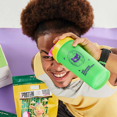 Coqueteleira SQUADZ MUSCLE Verde com Amarelo 600ml